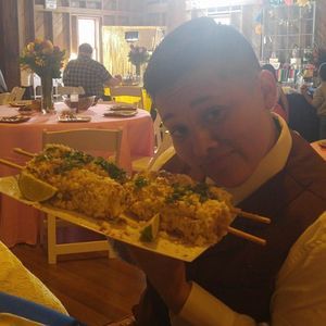 Meet your Posher, Gloria